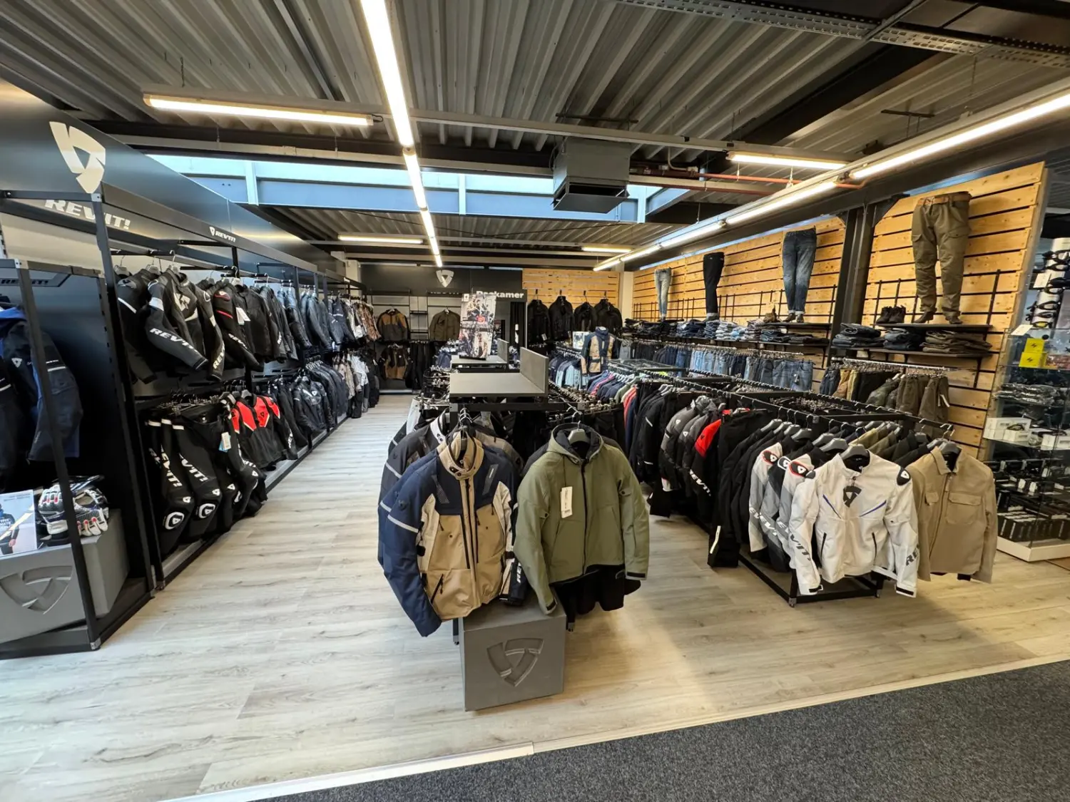 Motorpak merken bij Moto Hengelo