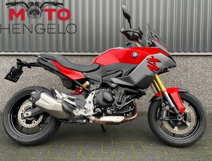 BMW F 900 XR