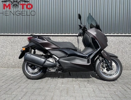 Yamaha X-MAX 300 TECH MAX