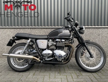 Triumph BONNEVILLE T100