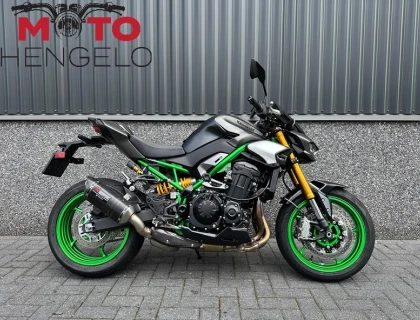 Kawasaki Z900 SE PERFORMANCE AKRAPOVIC