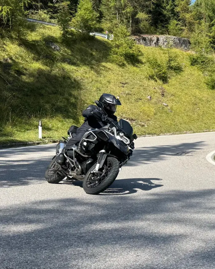 Rob - Bedrijfsleiding, in- en verkoop van motorfietsen