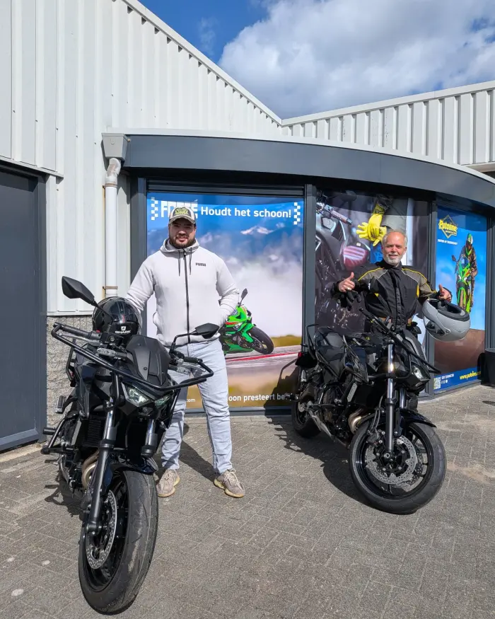 Rijschool Eurodrive - 2X Kawasaki Z650S