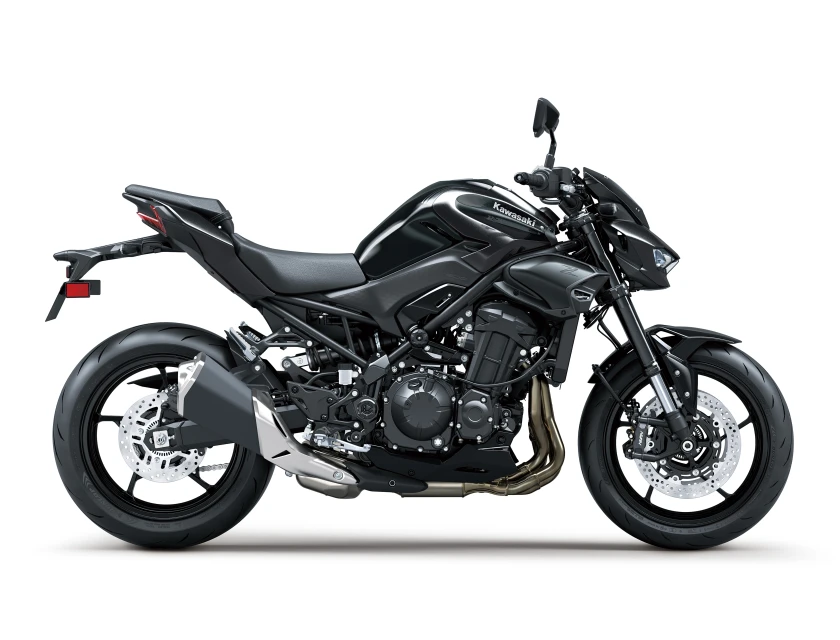 Kawasaki Z900 (70kW) Ebony / Metallic Carbon Gray