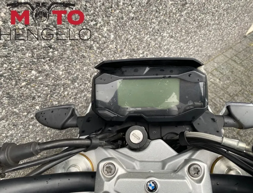 BMW G 310 R