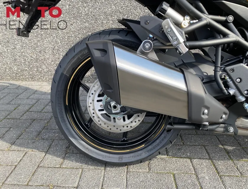 Kawasaki VERSYS 1100 SE