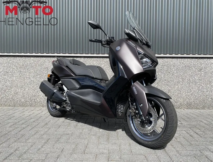 Yamaha X-MAX 300 TECH MAX
