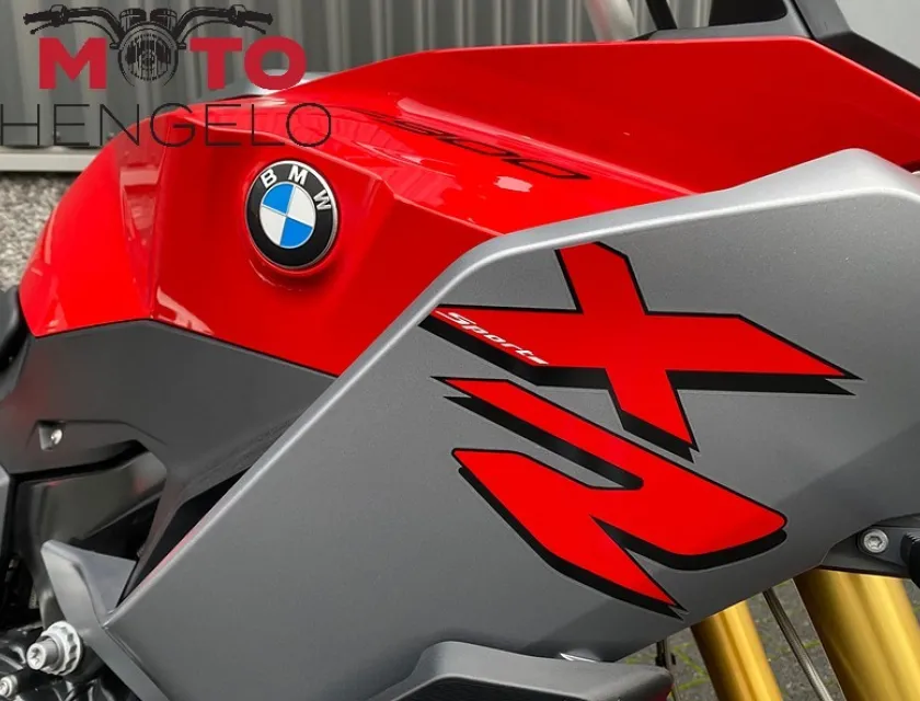 BMW F 900 XR