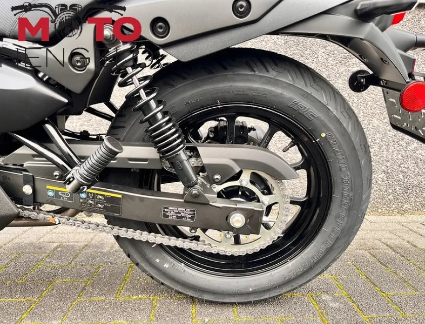 Kawasaki ELIMINATOR 500 SE