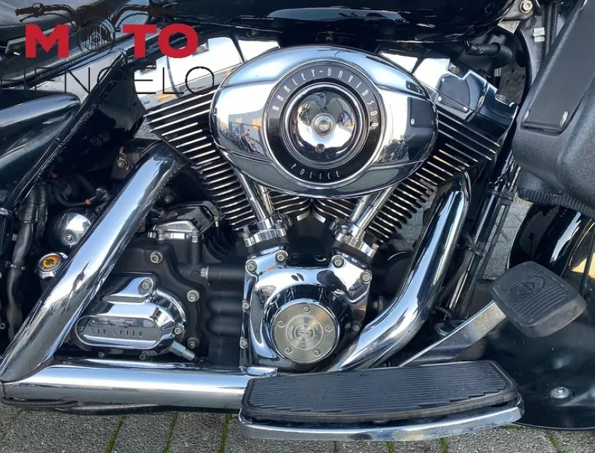 Harley-Davidson FLHR ROAD KING