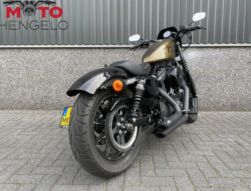 Harley-Davidson IRON 883