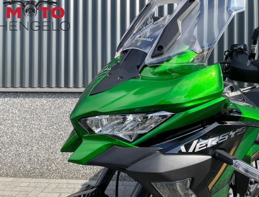 Kawasaki VERSYS 1100 SE