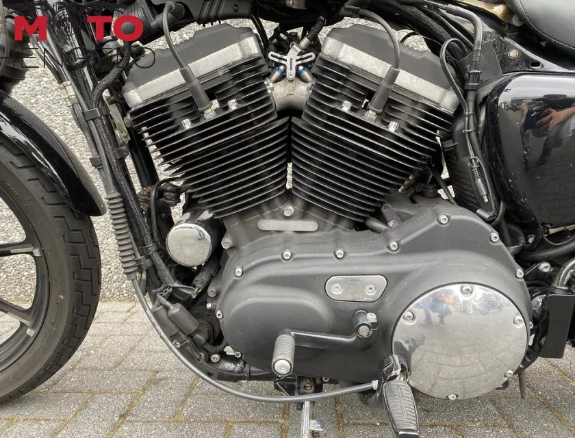 Harley-Davidson IRON 883