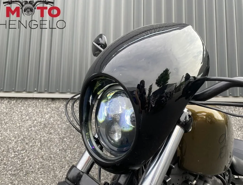 Harley-Davidson IRON 883