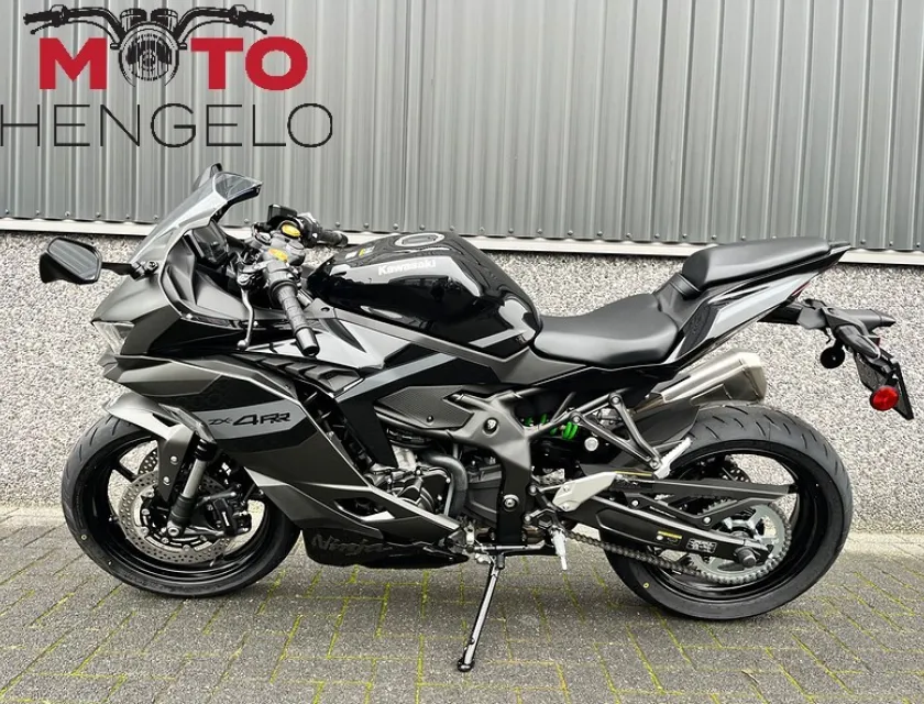 Kawasaki NINJA ZX-4RR