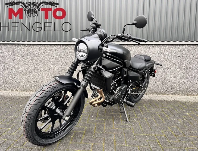 Kawasaki ELIMINATOR 500 SE