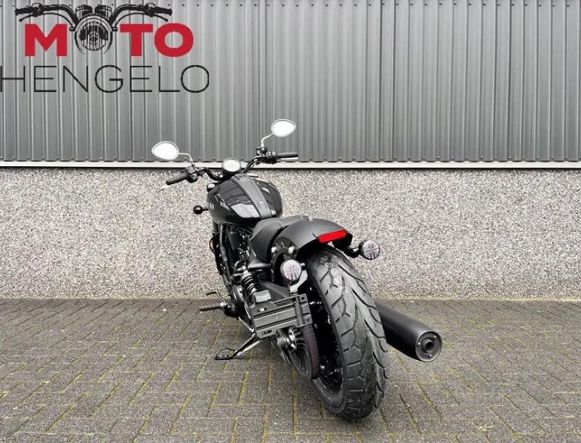 Indian SCOUT SIXTY BOBBER