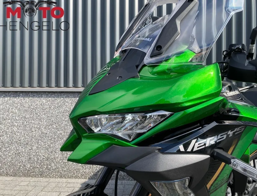 Kawasaki VERSYS 1100 SE