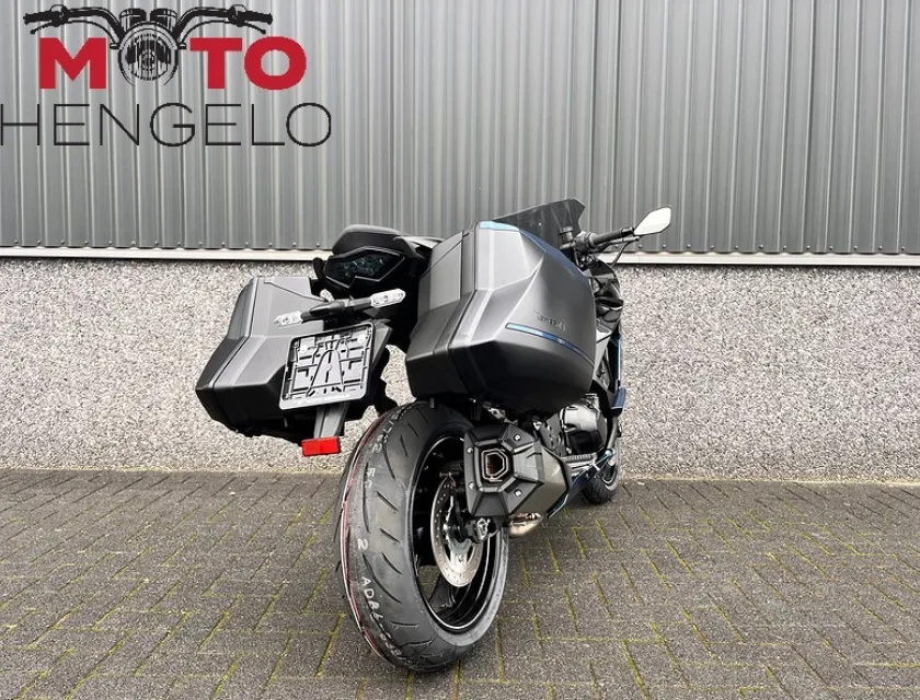 Kawasaki NINJA 1100 SX SE TOURER