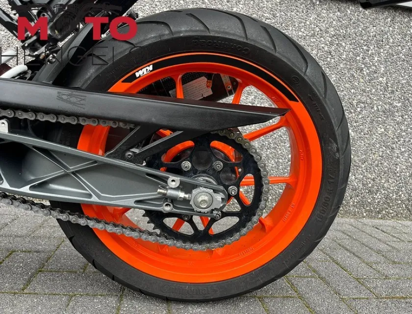 KTM DUKE 390