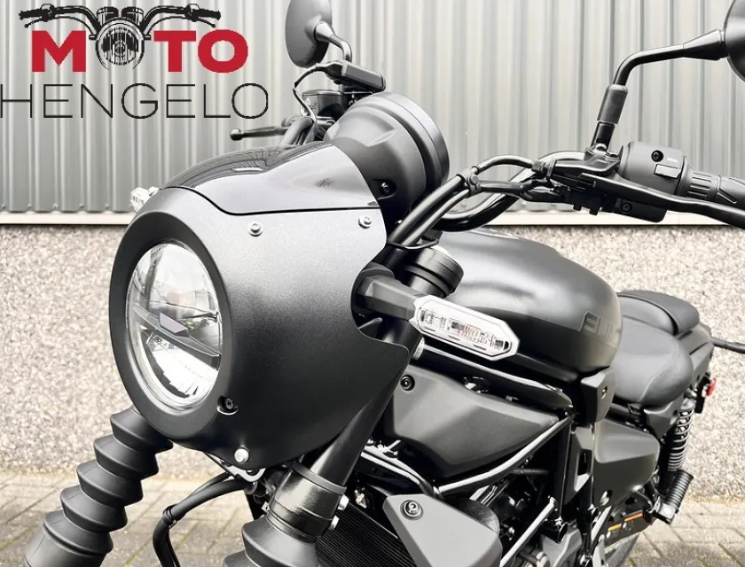 Kawasaki ELIMINATOR 500 SE