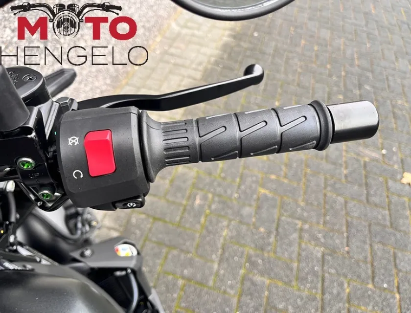 Kawasaki ELIMINATOR 500 SE