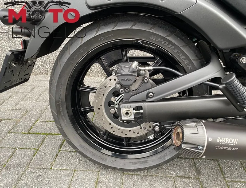 Kawasaki VULCAN S PERFORMANCE