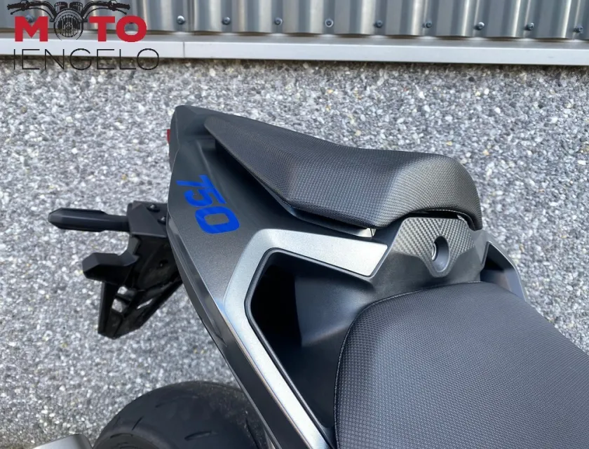 Honda CB 750  HORNET