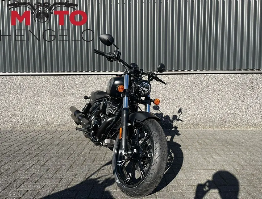 Indian CHIEF DARK HORSE