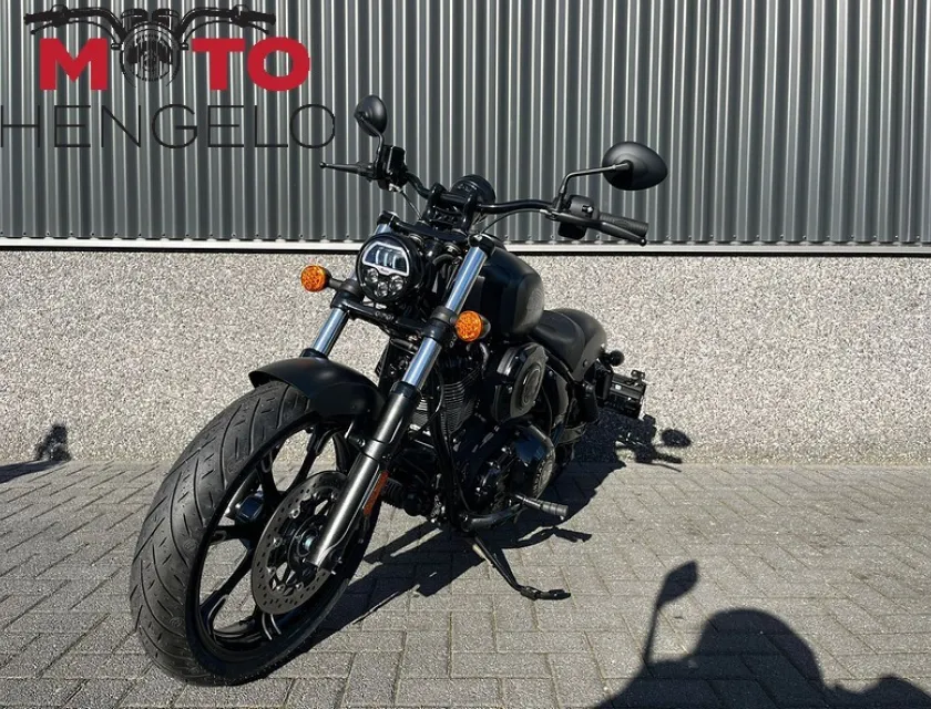 Indian CHIEF DARK HORSE