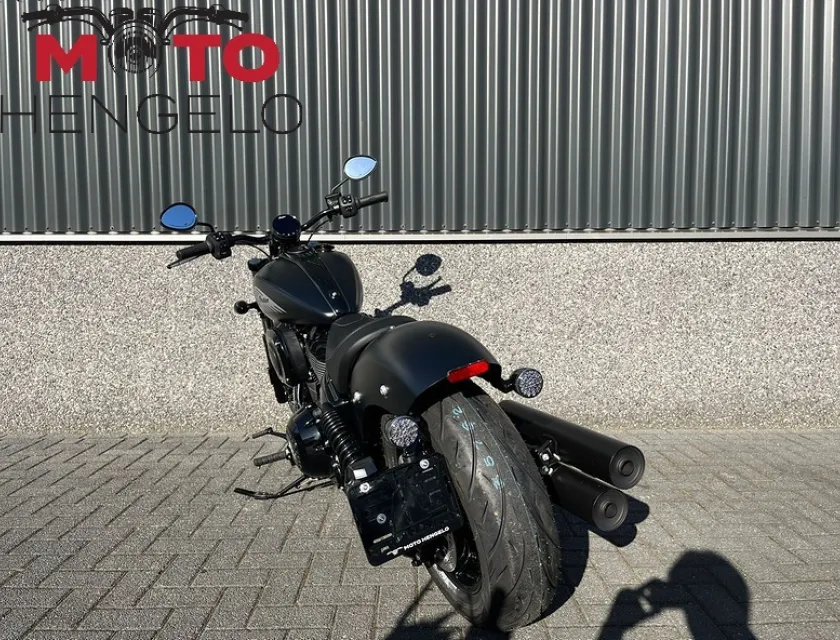 Indian CHIEF DARK HORSE