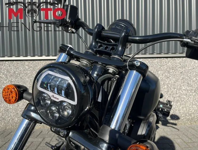 Indian CHIEF DARK HORSE