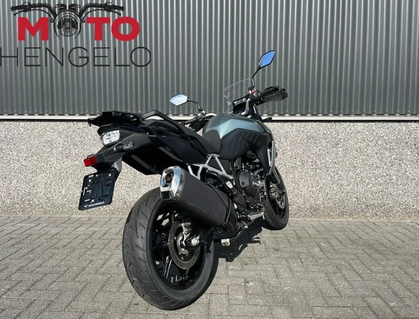 Suzuki V-STROM 800