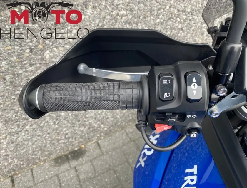 Triumph TIGER 800 XRX