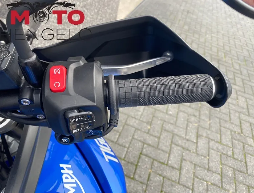 Triumph TIGER 800 XRX