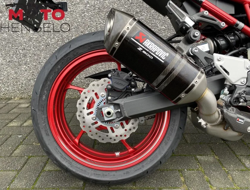 Kawasaki Z900 PERFORMANCE CARBON