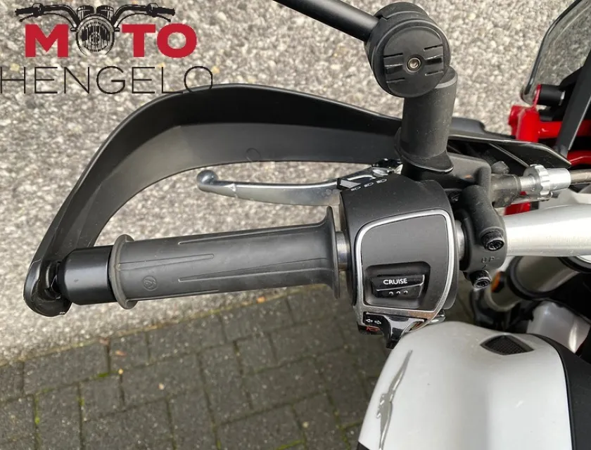 Moto Guzzi V85 TT