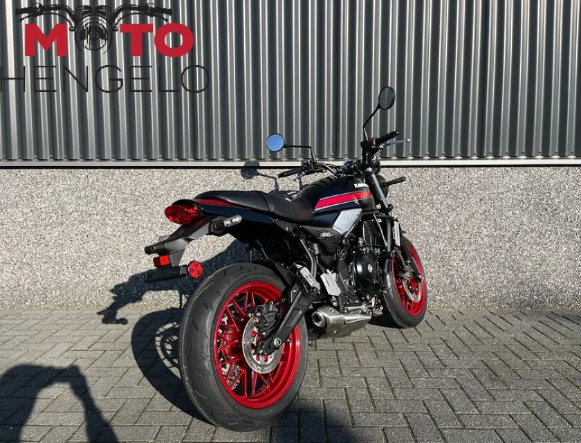 Kawasaki Z650RS