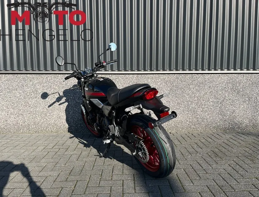 Kawasaki Z650RS