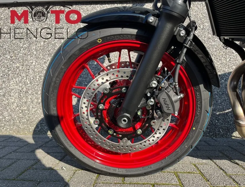 Kawasaki Z650RS