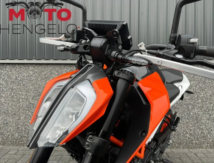 KTM DUKE 390