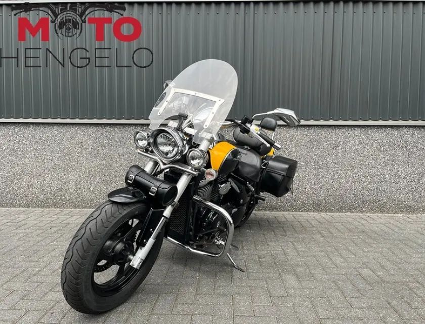 Suzuki M 800  INTRUDER