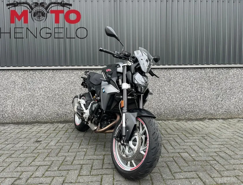BMW F 900 R