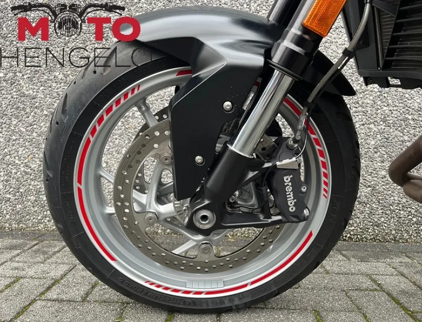 BMW F 900 R