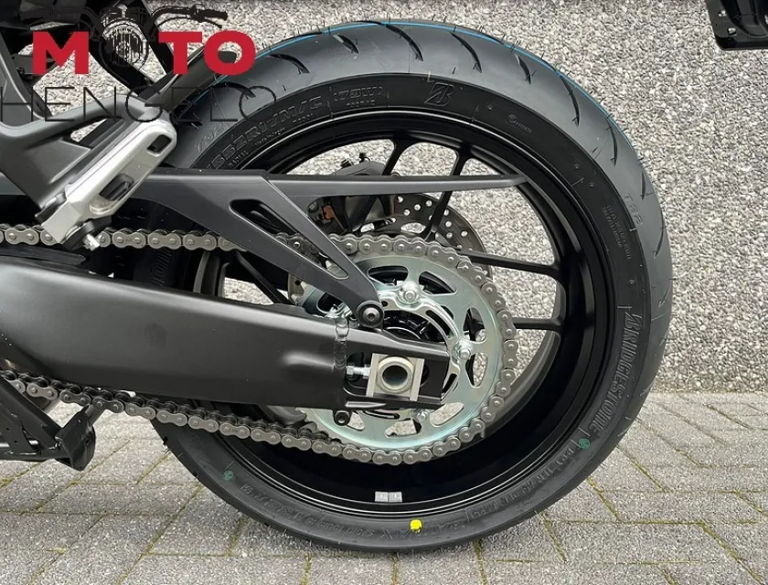 Yamaha TRACER 9