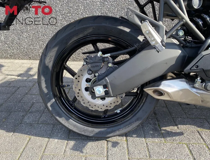 Kawasaki VERSYS 650