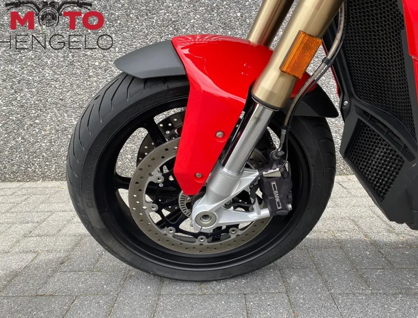 BMW S1000XR