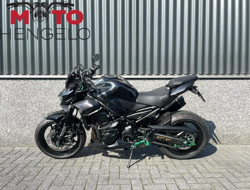 Kawasaki Z900 PUIG / EVOTECH EDITION