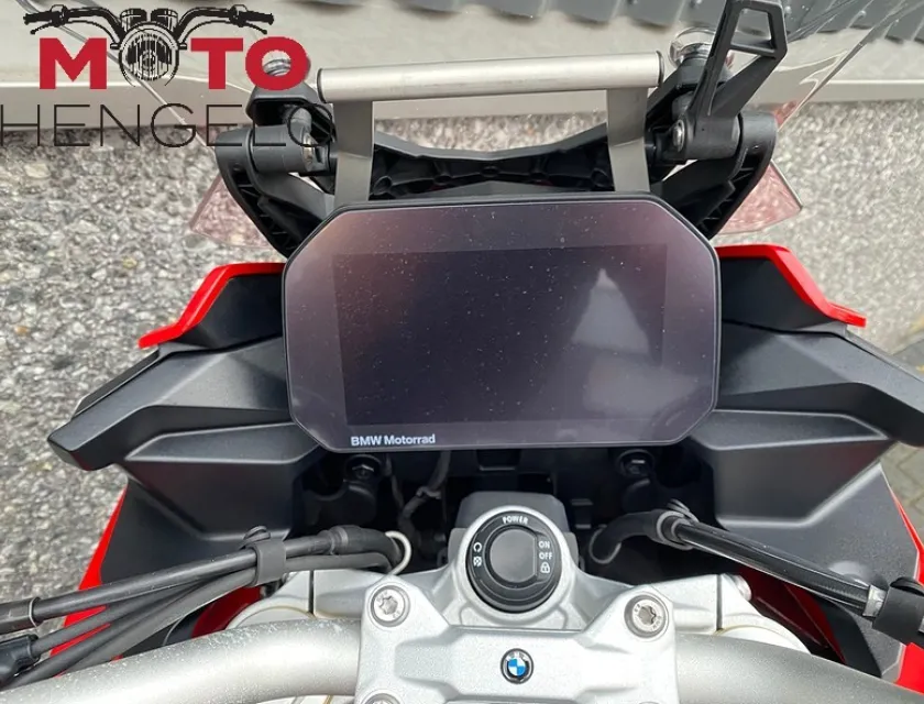 BMW F 900 XR