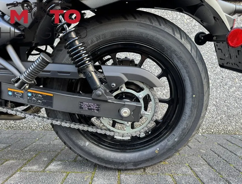 Kawasaki ELIMINATOR 500 PERFORMANCE